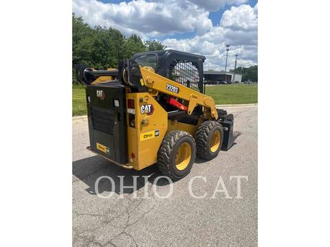Cat 232D3 C1H1, Skid Steer Loader, 1009 hours, S/N: GJ500711, 2022 - Image 3