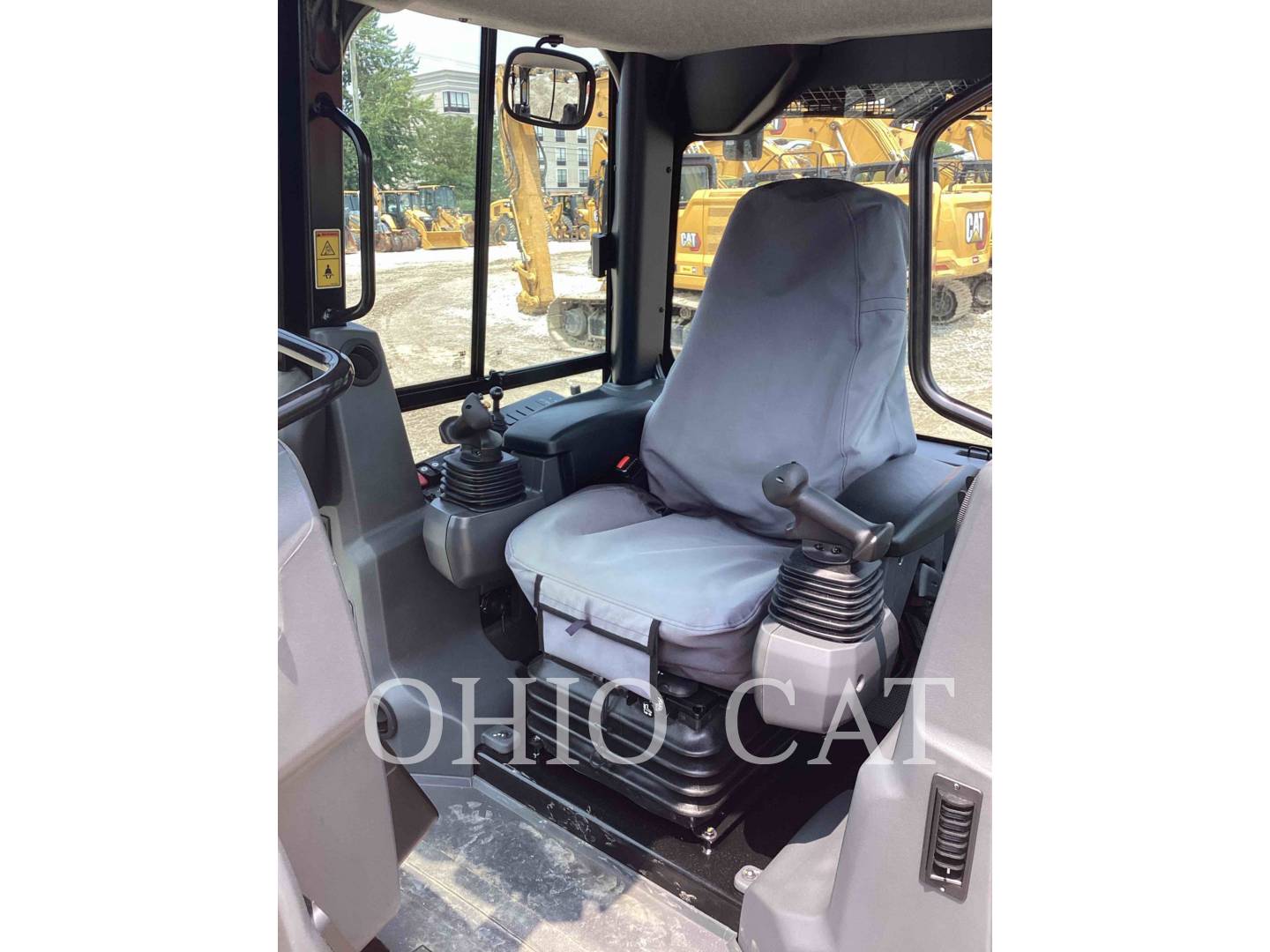 Caterpillar D4-15 XL, Crawler Dozer, 667 hours, S/N: RKR00145, 2021 - Image 8