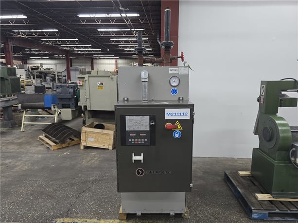 100 KW Sterling #M2B-6017, temperature control oil unit, single zone, 5 HP pump, 150 psi, 480/3/60, NEMA 12 - Image 1