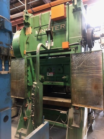 200 Ton, Minster #P2-200-48, high speed, 1" stroke, 18" Shut Height, air clutch & brake, #13636J - Image 1