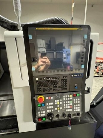 Daewoo Doosan #Lynx-2100, CNC lathe, 17" swing, 6-7/8" chuck, 2.6" bar, 13.78" diameter, 22" centers, 20 HP - Image 4