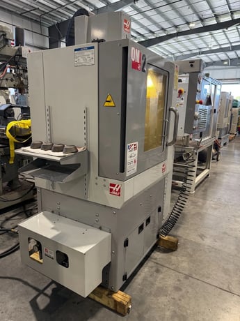 Haas #OM-2A, CNC vertical machining center, 20 automatic tool changer, 12" X, 10" Y, 12" Z, 30000 RPM, ISO - Image 3