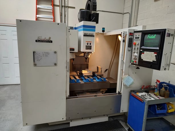 Fadal #VMC-3016L, CNC Vertical Machining Center, 30" X, 16" Y, 20" Z, 10,000 RPM, 20 automatic tool changer - Image 1