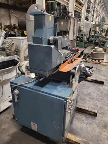 6" x 18" Jones & Shipman #540, Hydraulic Surface Grinder, 6" x 18" magnetic chuck, 2-Axis, AC motor & controls - Image 5