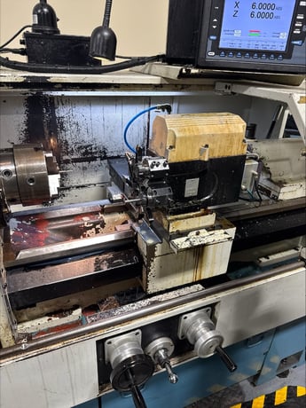 16" x 30" Southwestern Industries #Trak-1630SX, Trak TRL engine lathe, ProtoTrak SLX CNC Control - Image 4