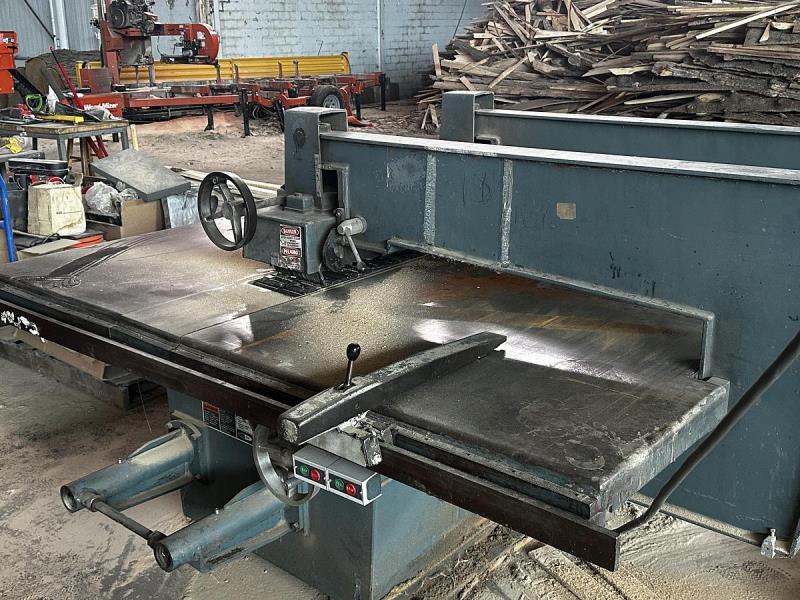 Diehl #SL-52, straight line dip chain rip saw, 15 HP, 3600 RPM, 2" arbor, 18" blade, 4-1/4" thick, 190 FPM - Image 1