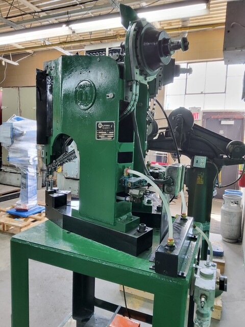 Milford #58, double rivet machine - Image 4