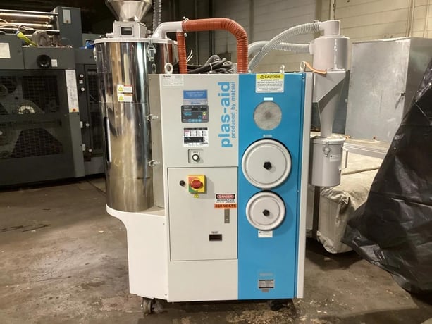 Matsui #MJ3-50U, desiccant dryer with 110 lb. hopper, 47 lb./hr., 47 CFM, 176&deg;F to 320&deg;F, 7.2 KW, 460 V. - Image 1