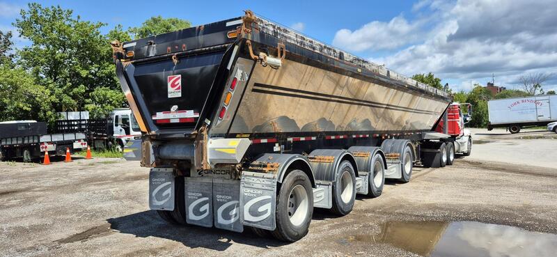 Gincor #SPIF, 48' quad axle live bottom trailer, air ride, tarp system, 132,167 lb. GVWR, 2023 - Image 5