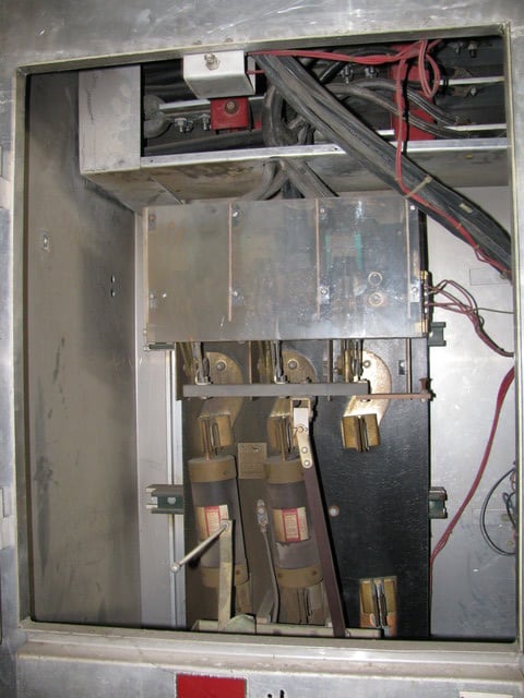 Westinghouse, low voltage motor control, (4) size 6, (2) size 3, (10) size 1 - Image 3
