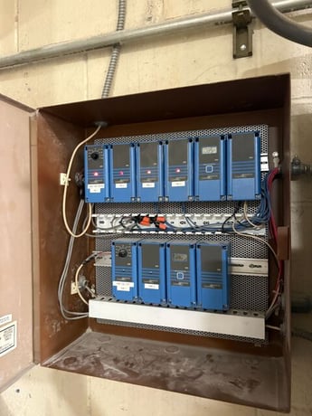 329 Ton, Evapco #AT-29-318, Two-Cell Cooling Tower, 81900 CFM, 15 HP fans, 2001 - Image 9