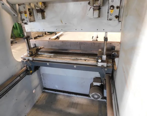40 Ton, Primeline/Baykal #1254, CNC Hydraulic Press Brake, 4' overall, 2-Axis Elgo CNC Control, 24" - Image 3