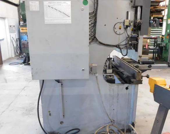 40 Ton, Primeline/Baykal #1254, CNC Hydraulic Press Brake, 4' overall, 2-Axis Elgo CNC Control, 24" - Image 4