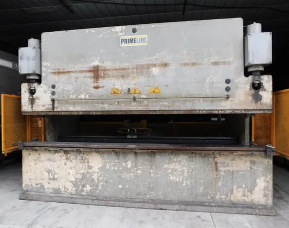 225 Ton, Baykal #225-12, Hydraulic Press Brake, 12' overall, Positive Depth Stop, Power Backgauge - Image 1