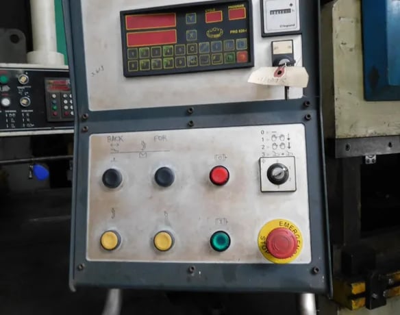 225 Ton, Baykal #225-12, Hydraulic Press Brake, 12' overall, Positive Depth Stop, Power Backgauge - Image 5