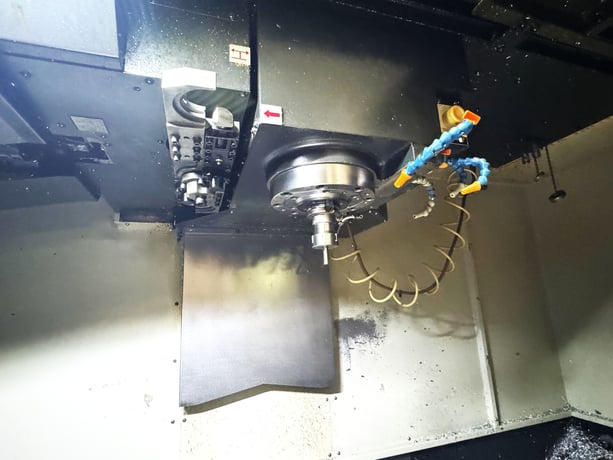 Daewoo Doosan #DNM-5700, vertical machining center, w/ 8" rotary table, 41" X, 22" Y, 20" Z, 12000 RPM, CT40 - Image 3
