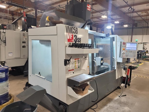 Haas #VF-3SS, CNC vertical machining center, 30 automatic tool changer, 40" X, 20" Y, 25" Z, 12000 RPM, 30 - Image 2