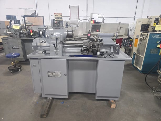 11" x 18" Hardinge #HLV-H-EM, Tool Room Lathe, 125-3000 RPM, In/mm Threading, 1-1/4" bore, 6" swing over - Image 1
