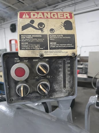 11" x 18" Hardinge #HLV-H-EM, Tool Room Lathe, 125-3000 RPM, In/mm Threading, 1-1/4" bore, 6" swing over - Image 5