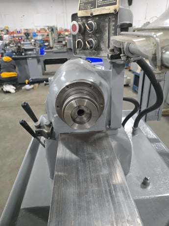 11" x 18" Hardinge #HLV-H-EM, Tool Room Lathe, 125-3000 RPM, In/mm Threading, 1-1/4" bore, 6" swing over - Image 6
