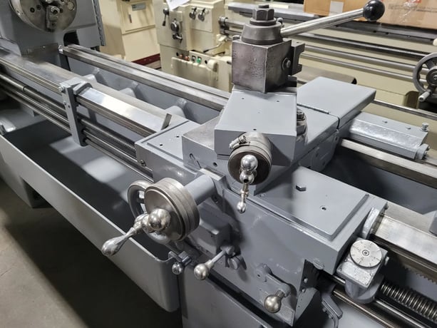 19" x 102" LeBlond #19-Regal, Engine Lathe, 10 HP, 25-1000 RPM, 10" 3-Jaw chuck, Follow Rest, 3x Steady Rest - Image 1