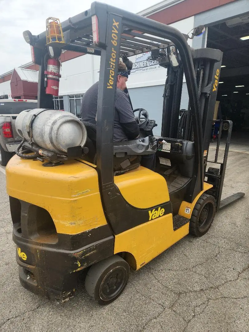 5,500 Lb. Yale #GLC060VXNVSE085, Forklift, LPG, 3-Stage Mast, 48" Forks, 2015 - Image 6