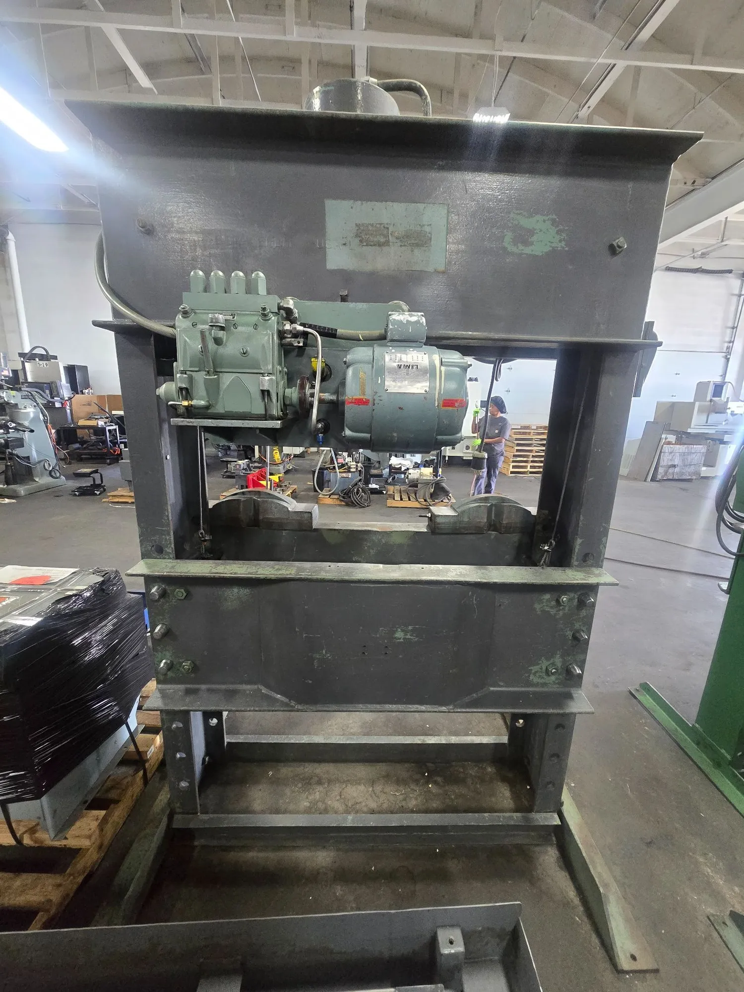 150 Ton, Dake #5-150A, Hydraulic H-Frame Press, 16" stroke, 24-3/4" Horiz. Travel, 220/440 V., 3 Ph., 3,000 - Image 6