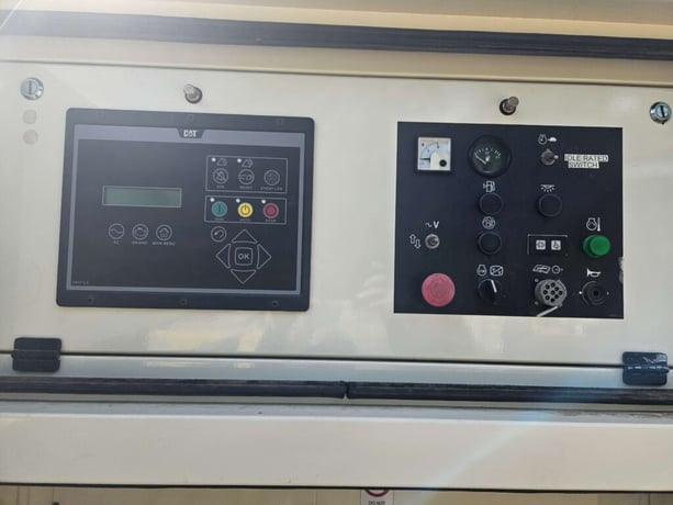 200 KW Caterpillar #XQ200-T4i, Mobile Diesel Generator, 1800 RPM, 480/208 Volt, 274/694 amps, EMCP 4.2 - Image 5