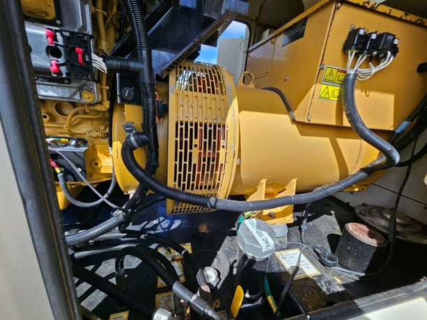 200 KW Caterpillar #XQ200-T4i, Mobile Diesel Generator, 1800 RPM, 480/208 Volt, 274/694 amps, EMCP 4.2 - Image 10
