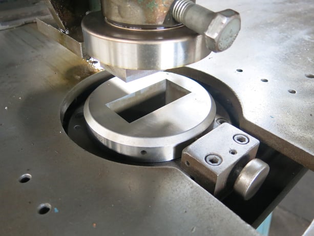20 Ton, Roper Whitney #ARLT-231, deep throat punch press, w/ gauging table, 2" stroke - Image 5