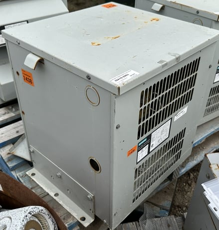 10 KVA 575 Delta Primary, 575Y/332 Secondary, Siemens Electric Ltd., 3-Phase Isolation Transformer, 60 Hz - Image 4
