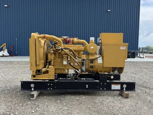 250 KW Caterpillar #3306, diesel generator set, 208 Volts, 3-phase, 574 hours, 382 HP @ 1800 RPM, EPA Tier 1 - Image 1