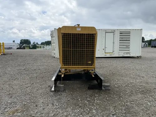 250 KW Caterpillar #3306, diesel generator set, 208 Volts, 3-phase, 574 hours, 382 HP @ 1800 RPM, EPA Tier 1 - Image 7