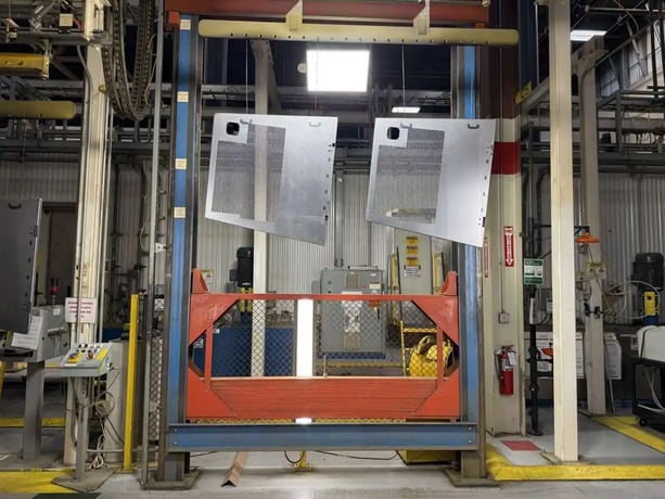 36" x 72" opening, Midwest Finishing Systems, overhead conveyor paint line, 15 stations, 26 load bars, 400 - Image 5
