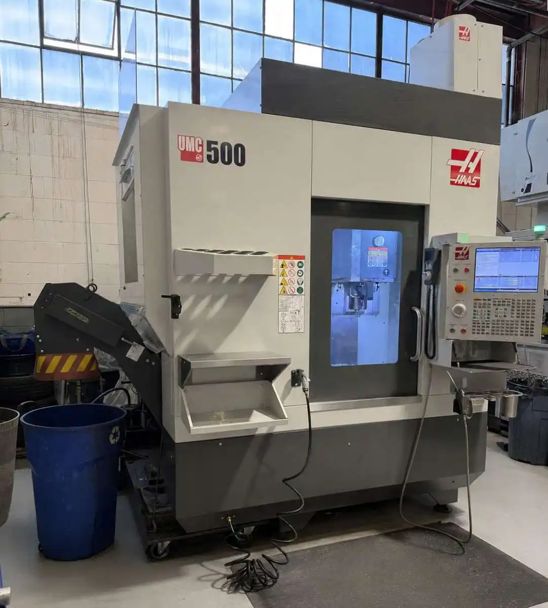 Haas #UMC-500, 5-Axis CNC vertical machining center, 24" X, 16" Y, 16" Z, 8,100 RPM, Cat 40, 30-ATC, 2-Axis - Image 1