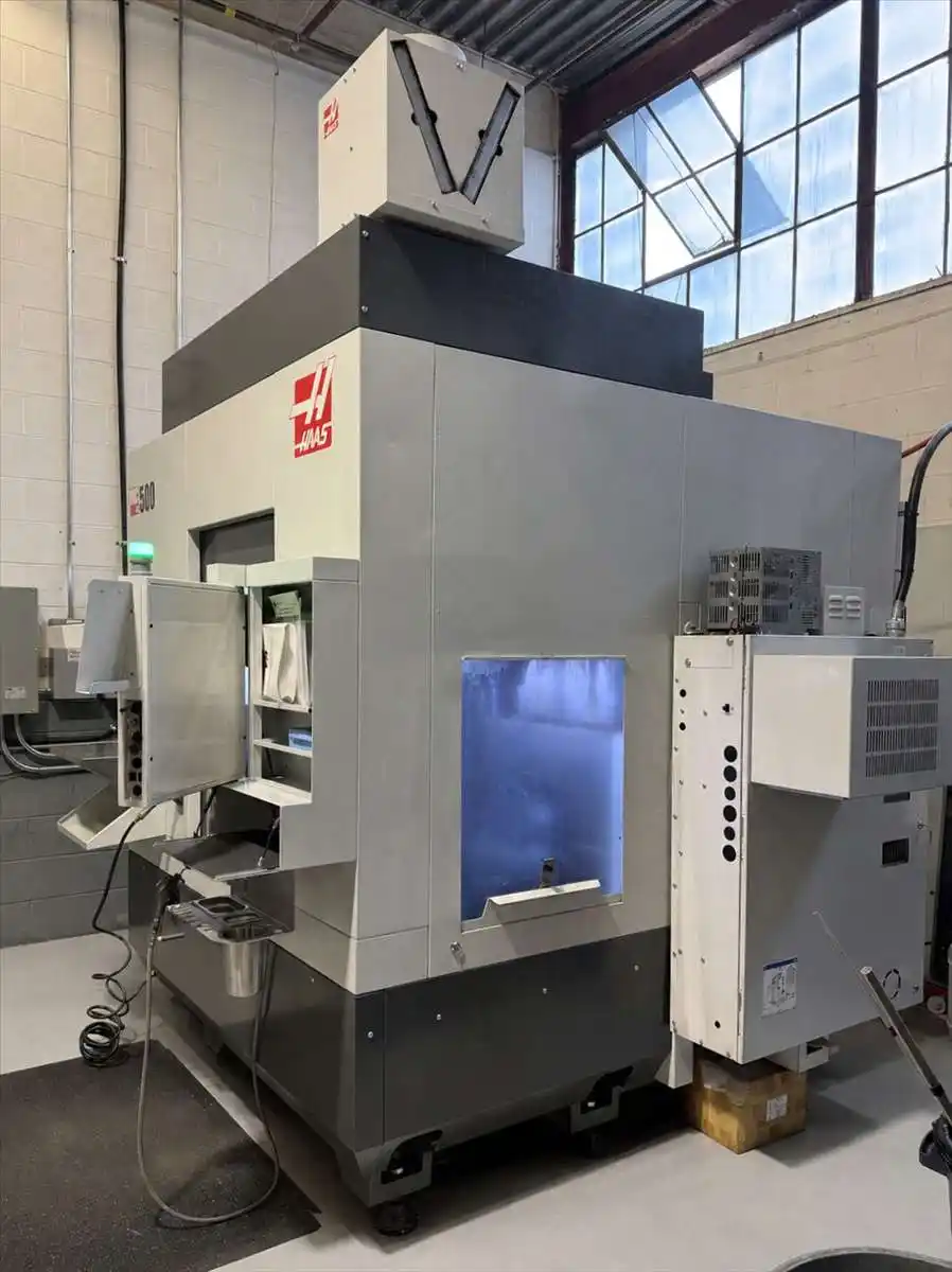 Haas #UMC-500, 5-Axis CNC vertical machining center, 24" X, 16" Y, 16" Z, 8,100 RPM, Cat 40, 30-ATC, 2-Axis - Image 8