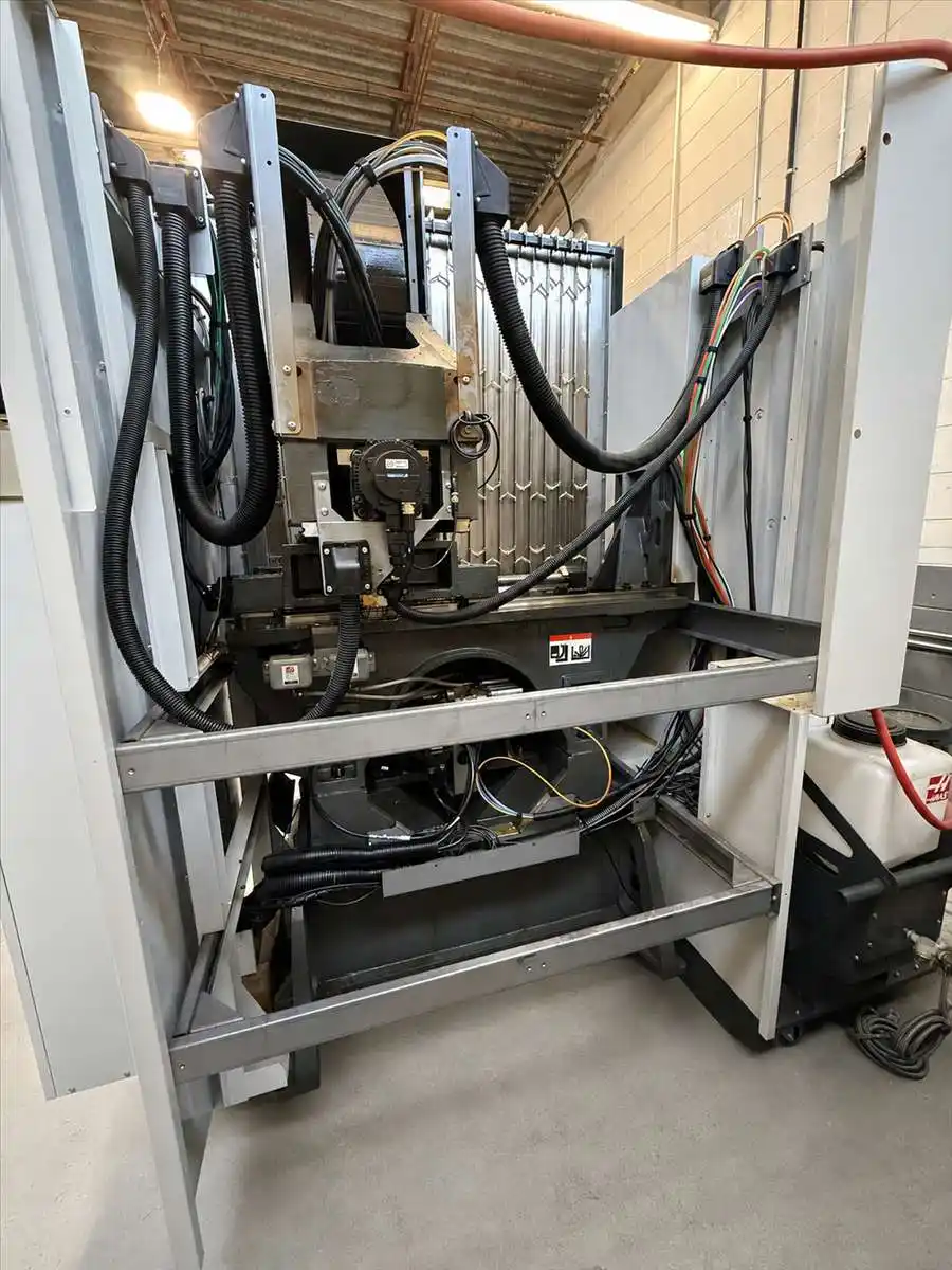 Haas #UMC-500, 5-Axis CNC vertical machining center, 24" X, 16" Y, 16" Z, 8,100 RPM, Cat 40, 30-ATC, 2-Axis - Image 9