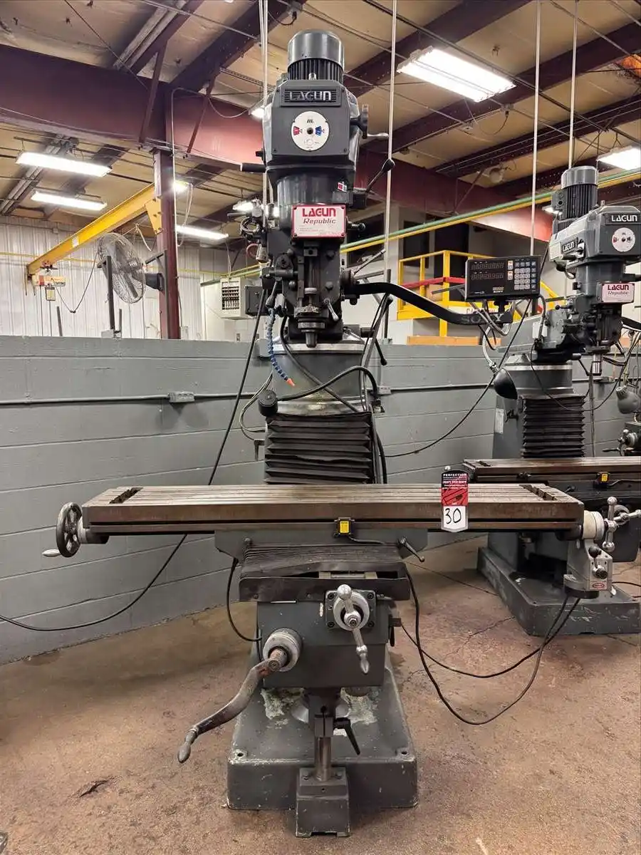 Lagun, vertical knee mill, 11" x 58" power feed table, 4 HP, Sony Millman 2-Axis digital read out - Image 2
