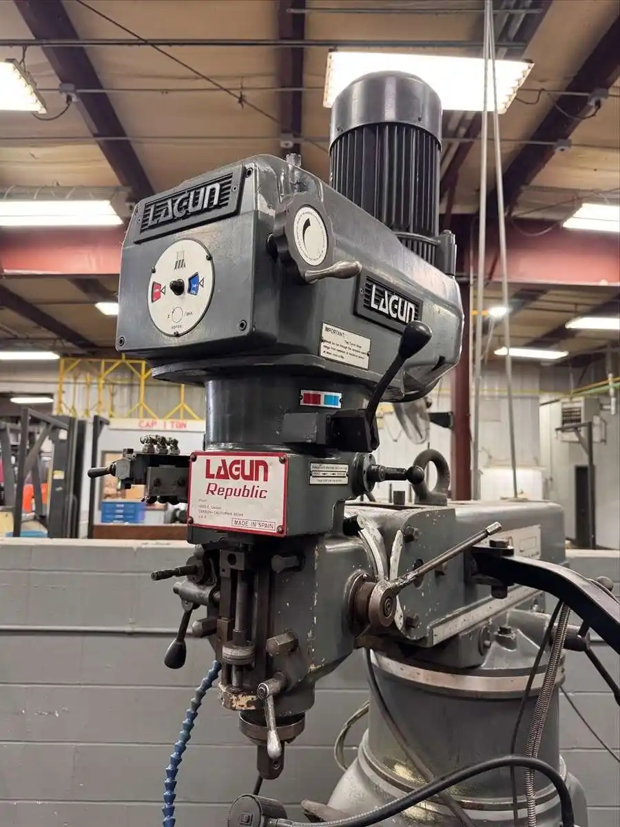Lagun, vertical knee mill, 11" x 58" power feed table, 4 HP, Sony Millman 2-Axis digital read out - Image 5