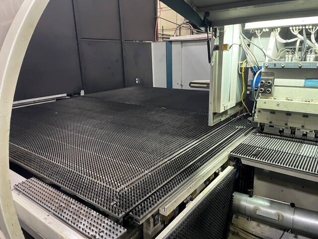 22 Ton, Salvagnini #SL-4, CNC punch/laser combo, 2000 watt, 168" x 65" sheet, 460 V., 2012 - Image 3