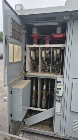 1200 Amp. General Electric, Breakmaster, 15 KV, Fused Outdoor Load Interrupter Switch, 95 KV BIL, 61 kA - Image 4