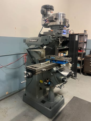 Bridgeport, vertical mill, 9" x49" table, 2 HP, 2-Axis Acu-Rite digital read out, variable speed, power - Image 6