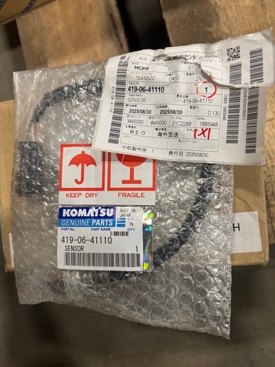 Komatsu #419-06-41110, Sensor & Cover, genuine parts, Lot of 2 - Image 6