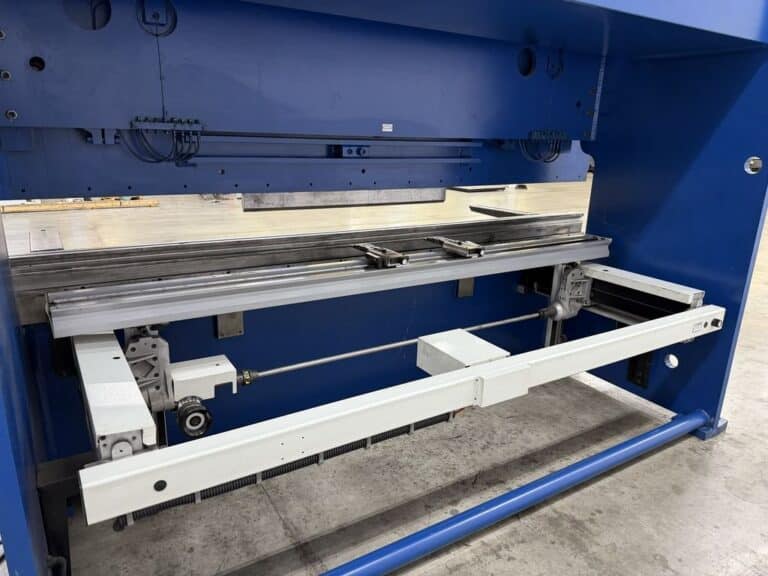 200 Ton, Standard Industrial #AB200-12, CNC Press Brake, 12' overall, 1260" between housing, 14" open, 8" - Image 7