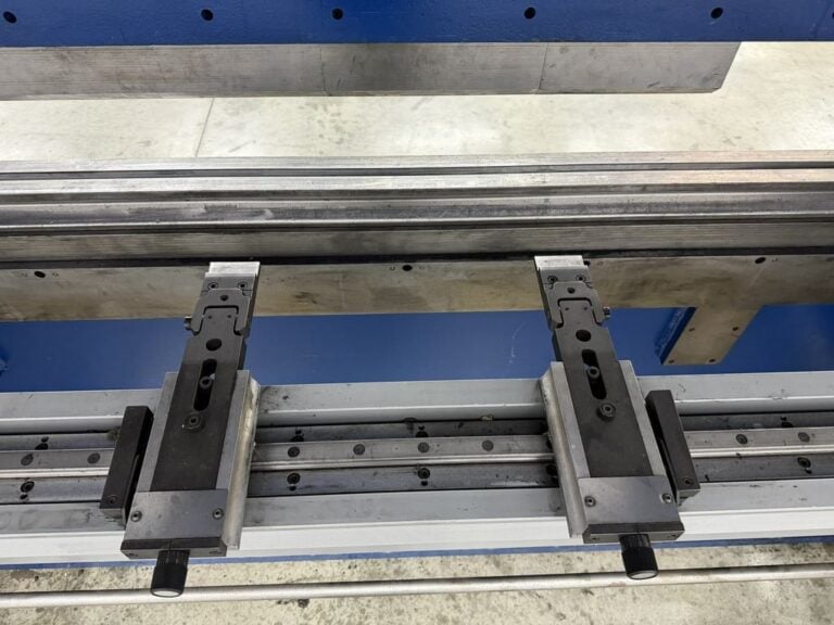200 Ton, Standard Industrial #AB200-12, CNC Press Brake, 12' overall, 1260" between housing, 14" open, 8" - Image 9
