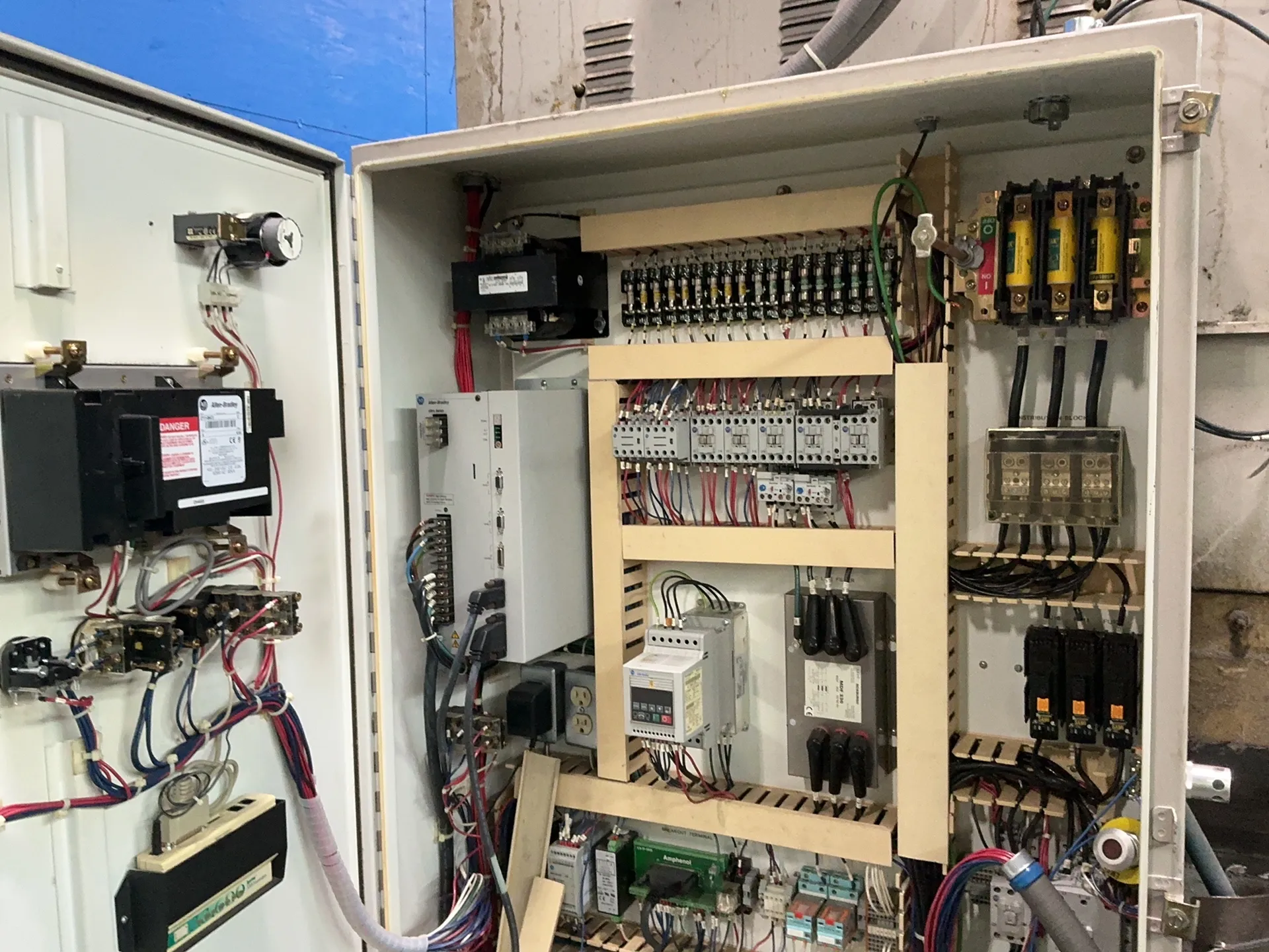 350 Ton, Bruno #FH350, Die Cutting Press, Allen Bradley Panel View Control, Hydraulic Unit, 3/60/480 V. - Image 3