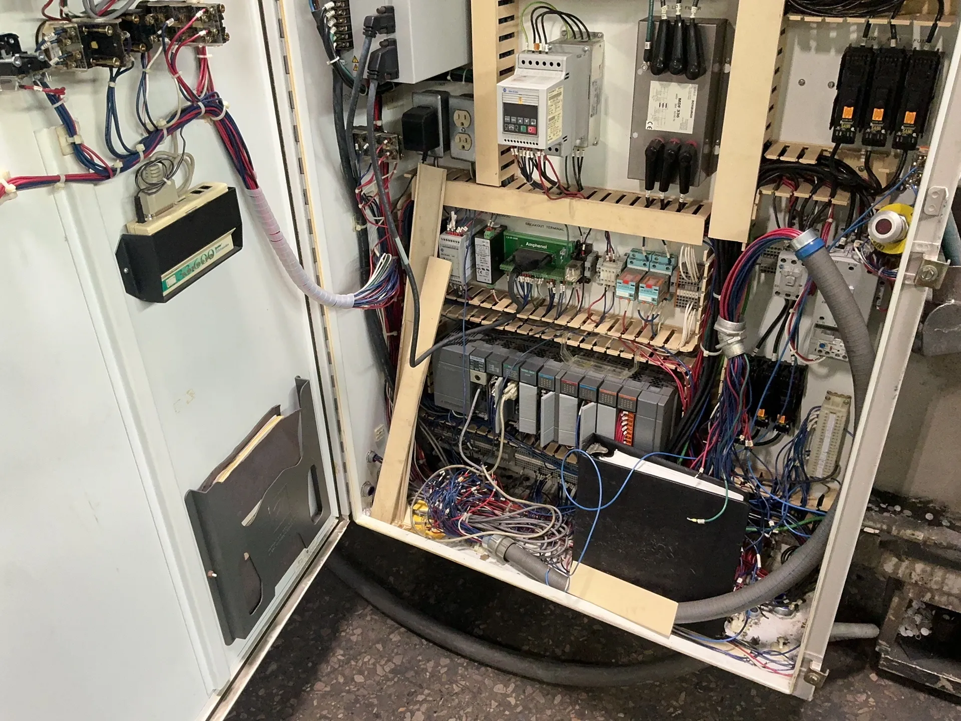 350 Ton, Bruno #FH350, Die Cutting Press, Allen Bradley Panel View Control, Hydraulic Unit, 3/60/480 V. - Image 4
