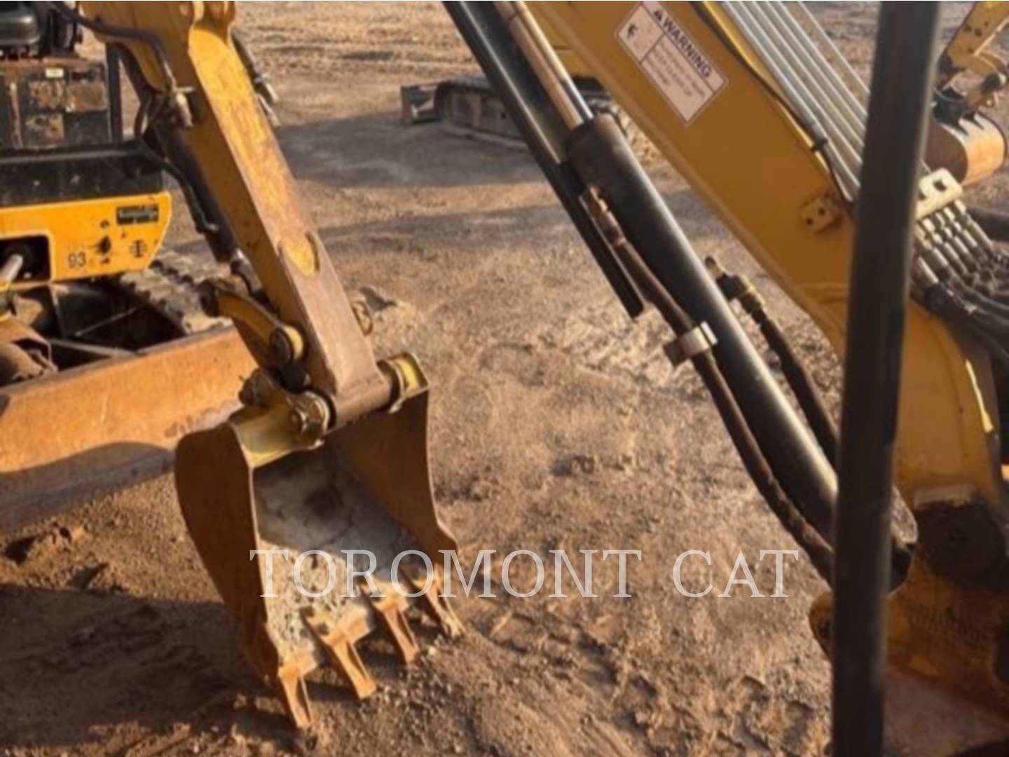 Cat 302.7D, Mini Excavator, 3639 hours, S/N: LJ700512, 2015 - Image 2