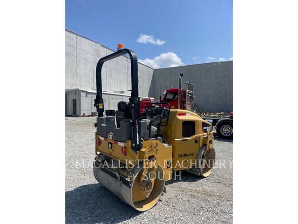 Caterpillar CB34B, 3475 hours, S/N: XB400408, 2017 - Image 3