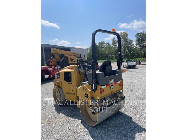 Caterpillar CB34B, 3475 hours, S/N: XB400408, 2017 - Image 4